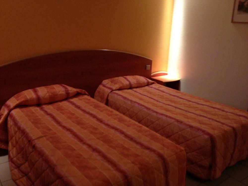 Hotel Logis - Les Paturelles