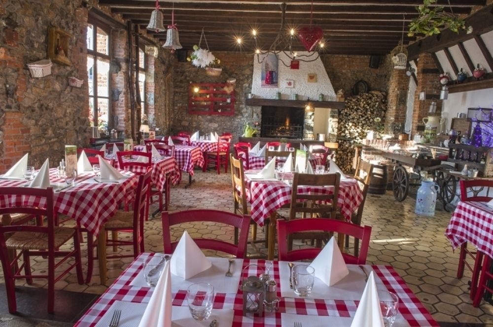 Hotel Logis - Les Paturelles Avesnelles