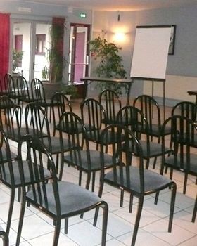 Hotel Logis - Les Paturelles 2*